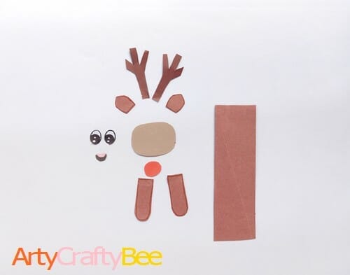 Reindeer-Hug-Bookmark-Process-Images-1
