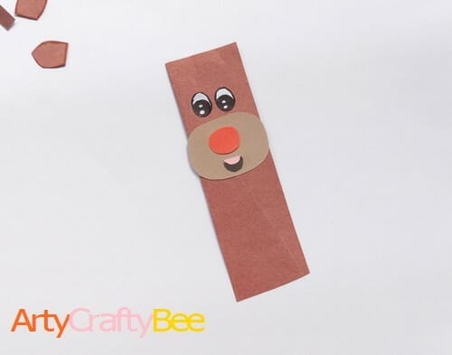 Reindeer-Hug-Bookmark-Process-Images-4