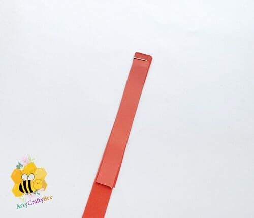 Paper-Heart-Garland-Craft-Process