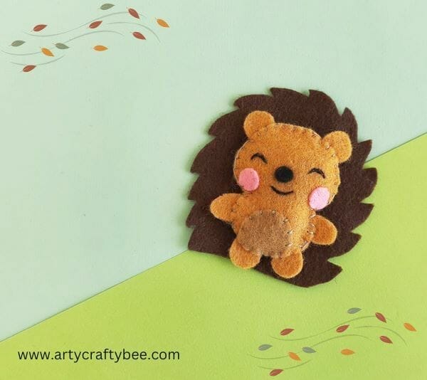 Easy Sewing Felt Hedgehog Plush For Kids (Free Pattern) - Arty Crafty Bee