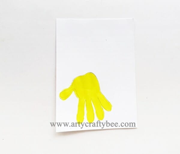 handprint giraffe craft
