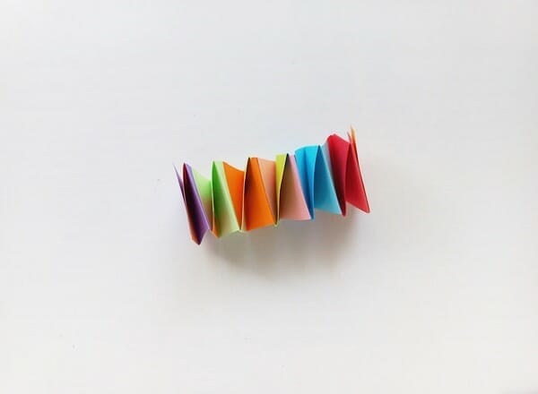 Fun Paper Slinky Caterpillar Craft For Kids - Arty Crafty Bee