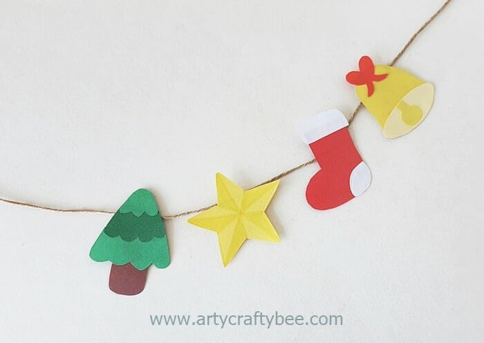 how to make paper Christmas garland (10)