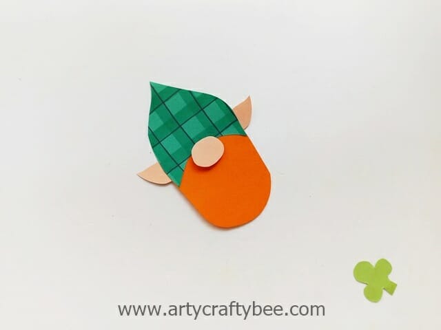 5 glue the leprechauns ears with its hat