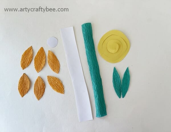paper daffodils to make
