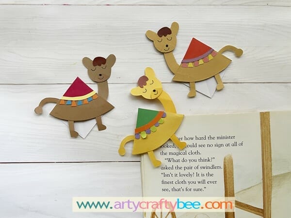 Paper Camel Craft – How To Make A Corner Bookmark Easy